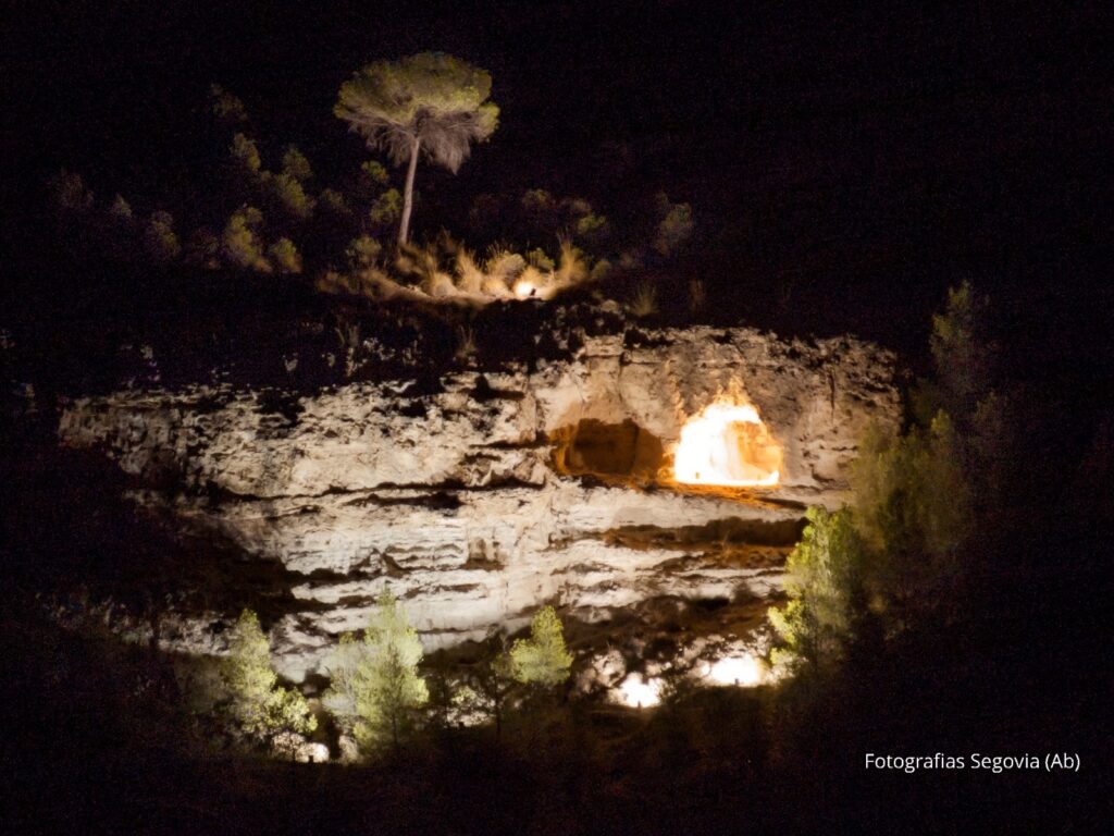 Iluminación en una cueva